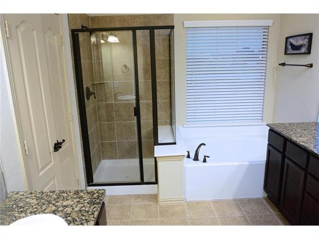 Building Photo - 867 Llano Dr