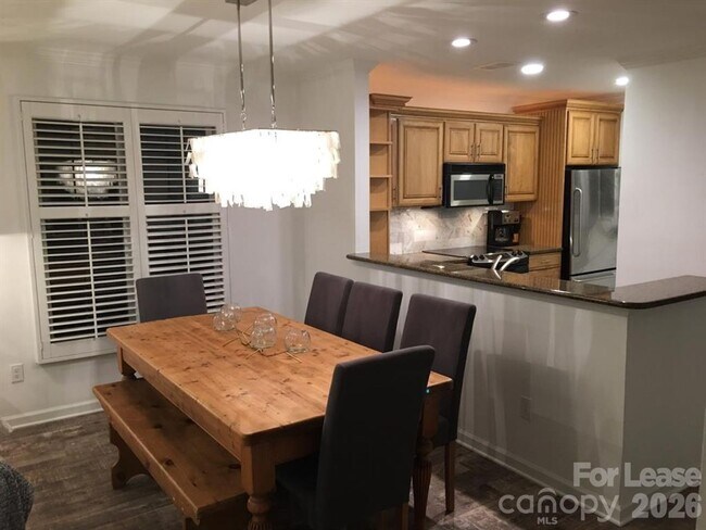 Building Photo - 2 Bedroom Condo in  Portside at Davidson Landing!