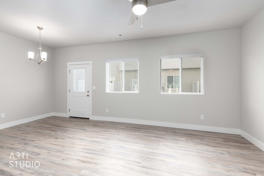 Building Photo - 2674 S 2250 W