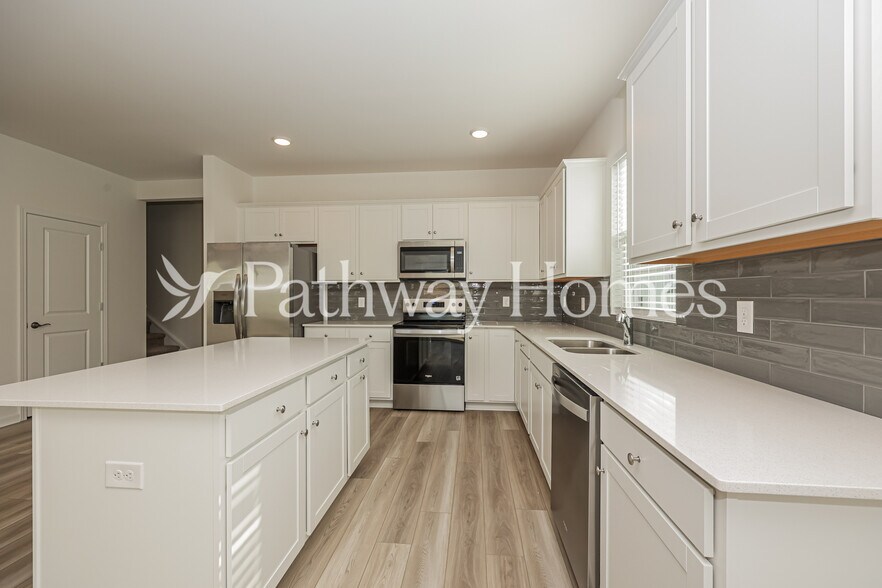 Building Photo - 3250 Barrel Oak Pass