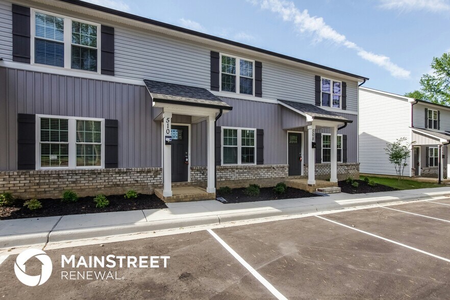 Building Photo - 510 Rogers Lake Rd E