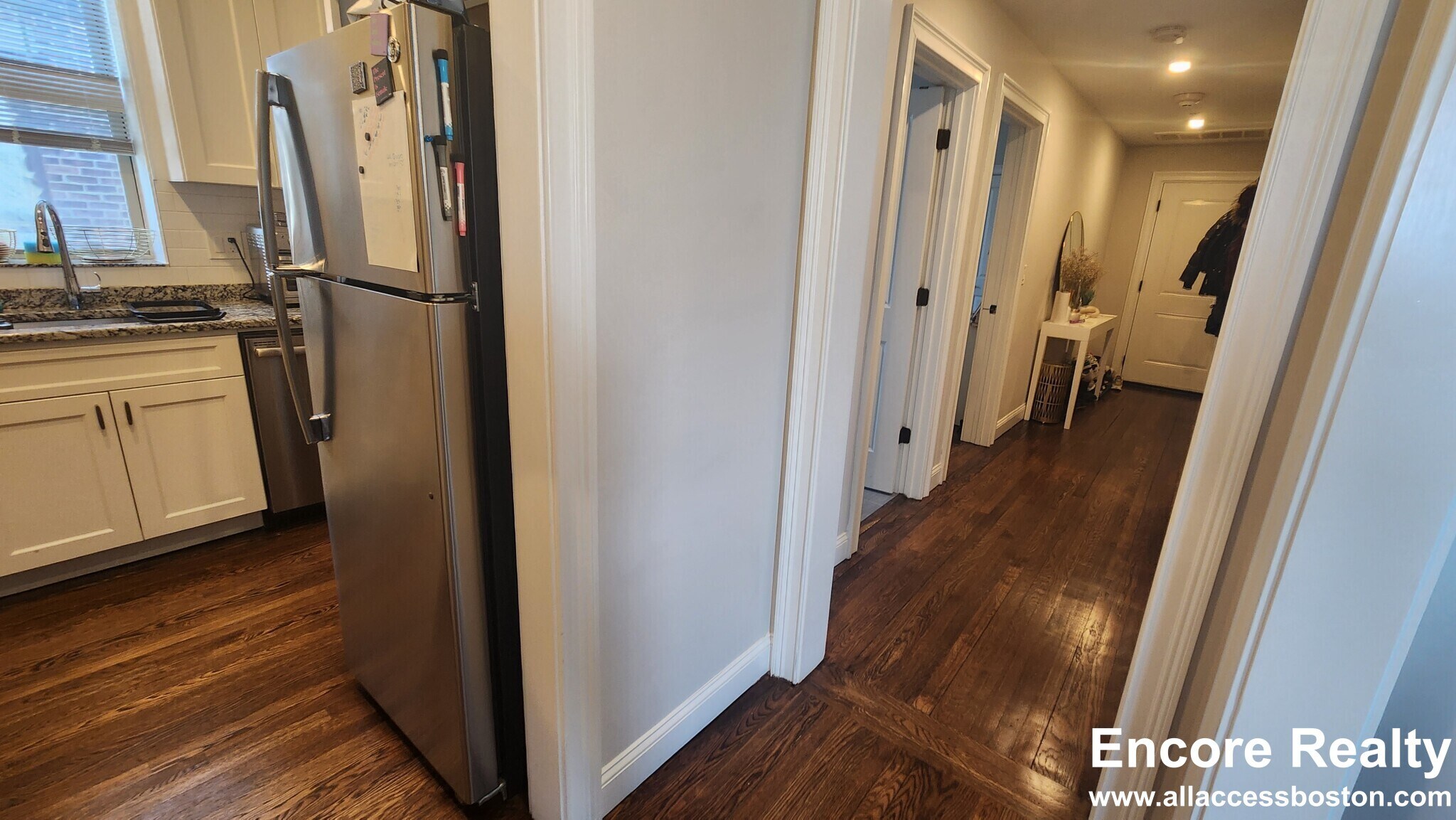 Building Photo - 2017 Commonwealth Ave