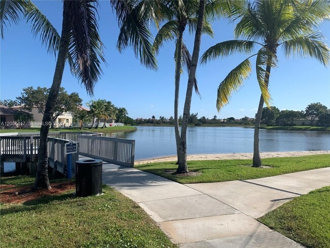 Building Photo - 781 NW 170th Terrace