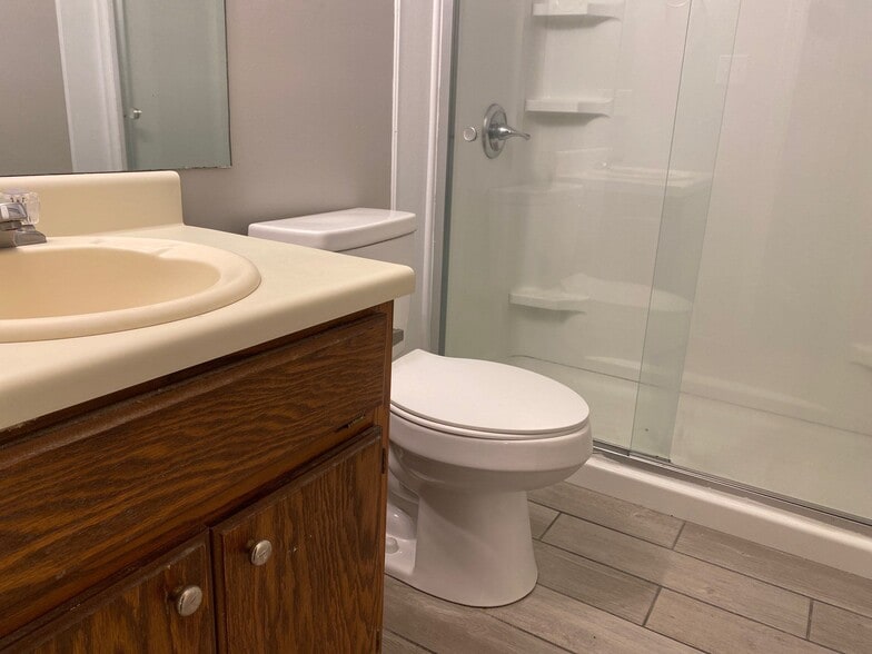 Building Photo - 18 Countryside Dr