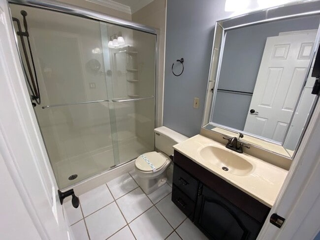 Building Photo - Charming 2-Bedroom Townhome in Glades Community!