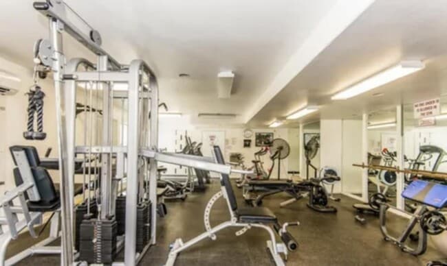 Building Photo - 7777 W 91st St