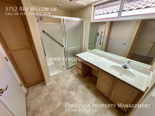 Building Photo - 5752 Red Willow Ln