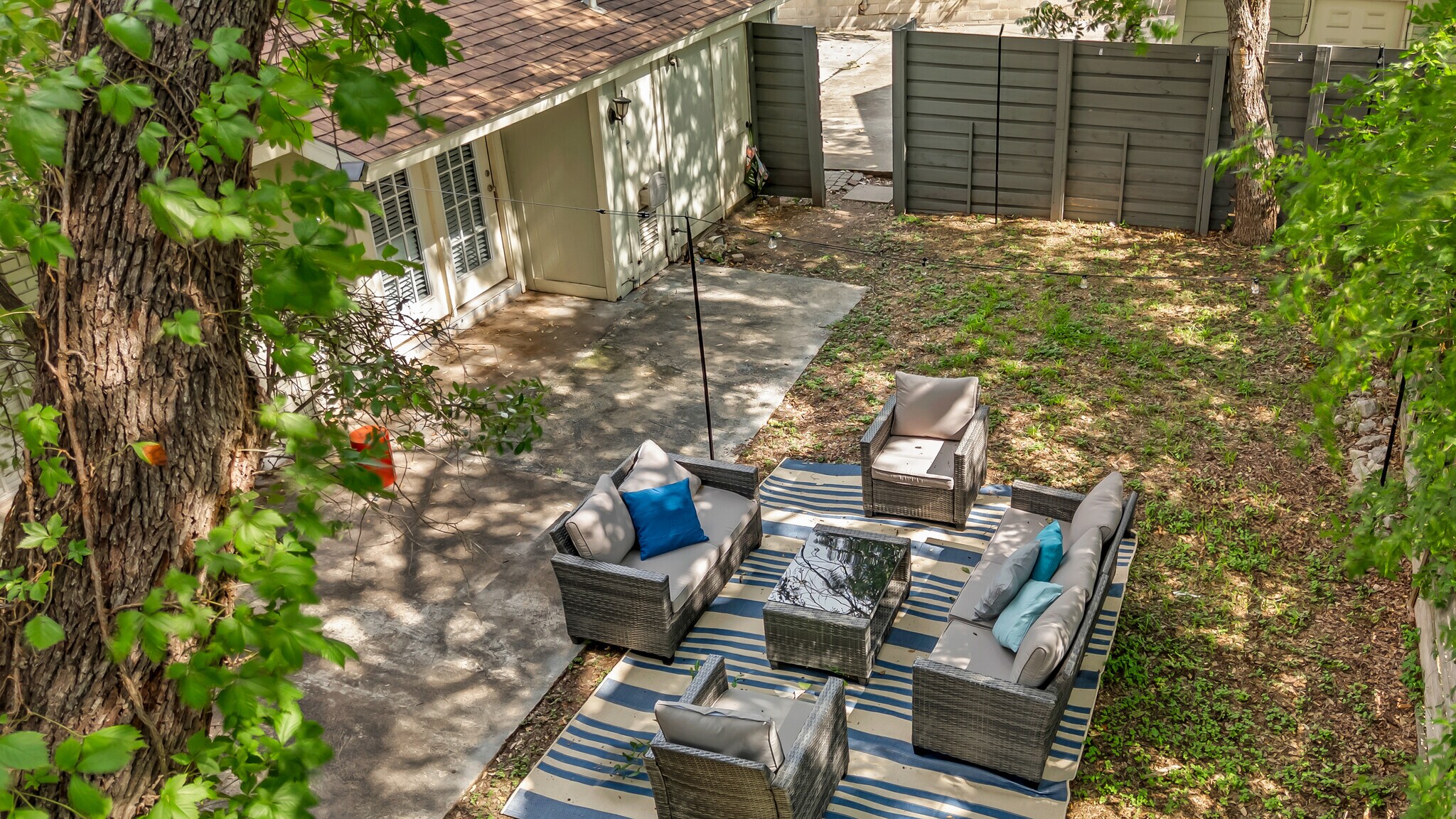 Building Photo - 4603 Lennox Dr