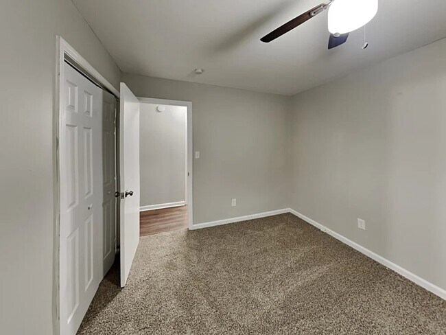 Building Photo - 3668 Scarlet Dr