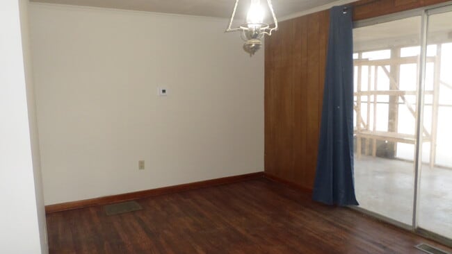 Building Photo - 322 Wilma's Way