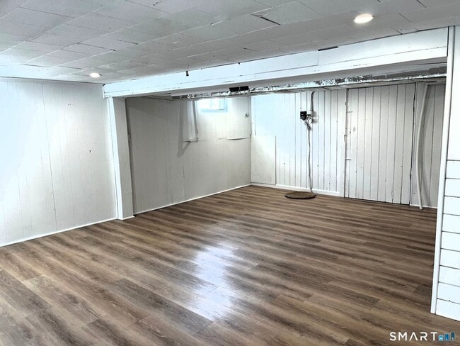 Building Photo - 98 Wooster St