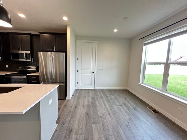 Building Photo - Cda Home Located In The Trails