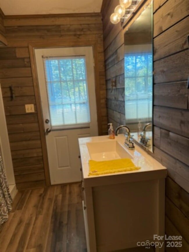 Building Photo - 189 Patternote Rd