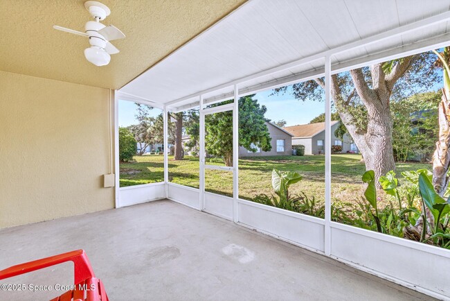 Building Photo - 960 Villa Dr