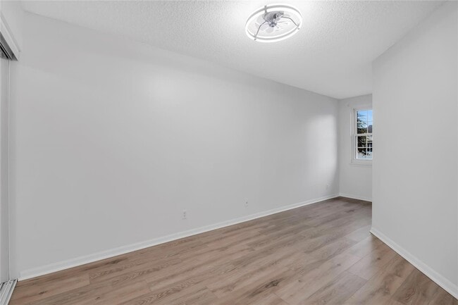 Building Photo - 9808 NW 56th Pl