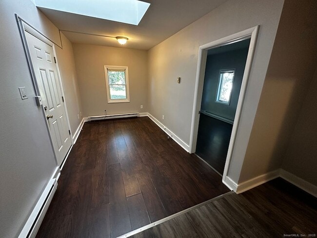 Building Photo - 7 Prest St