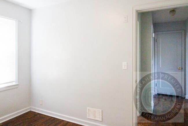 Building Photo - 3305 N 55th St