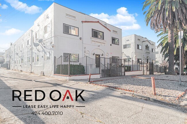 Building Photo - 985 S Oxford Ave