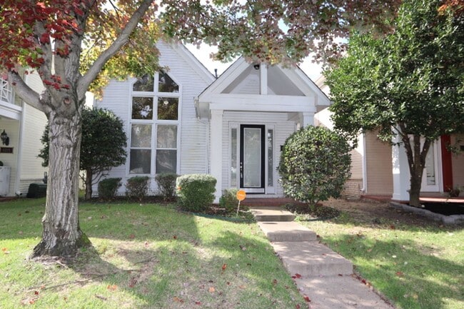 Building Photo - EXECUTIVE HOME AT HARBOR TOWN