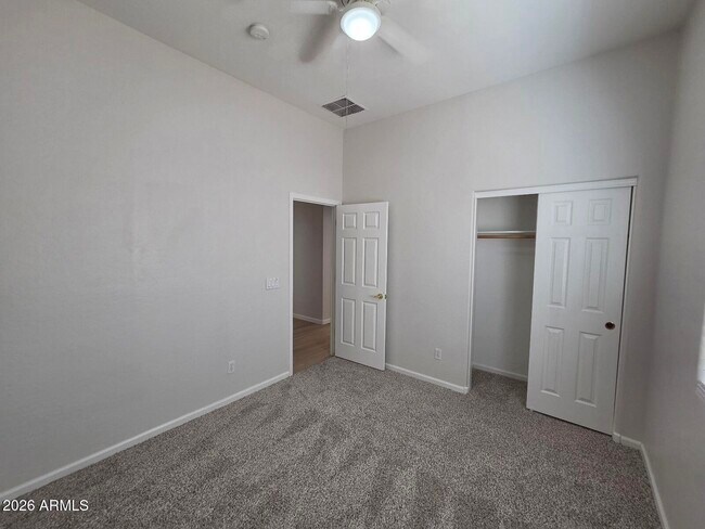Building Photo - 13426 W Jacobson Dr