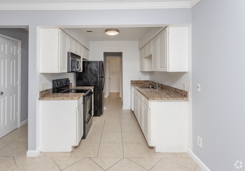 2BR,2BA-947SF - Seaside Villas Apartments