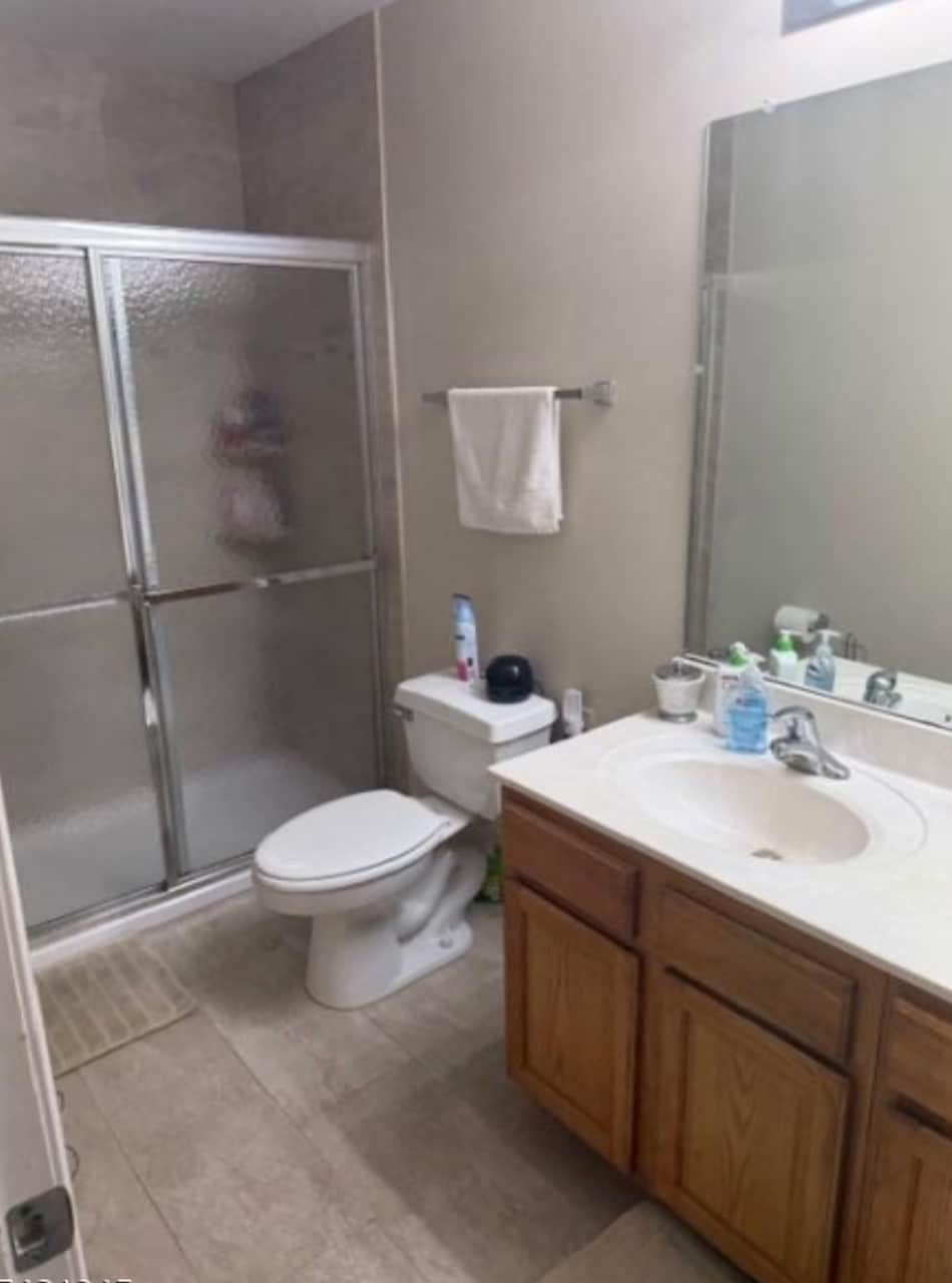 Building Photo - 2 Oak Knoll Ln