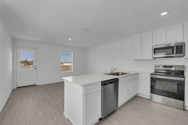 Building Photo - 309 Marty Allen Lp