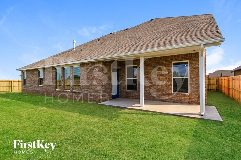 Building Photo - 847 Acorn Bnd