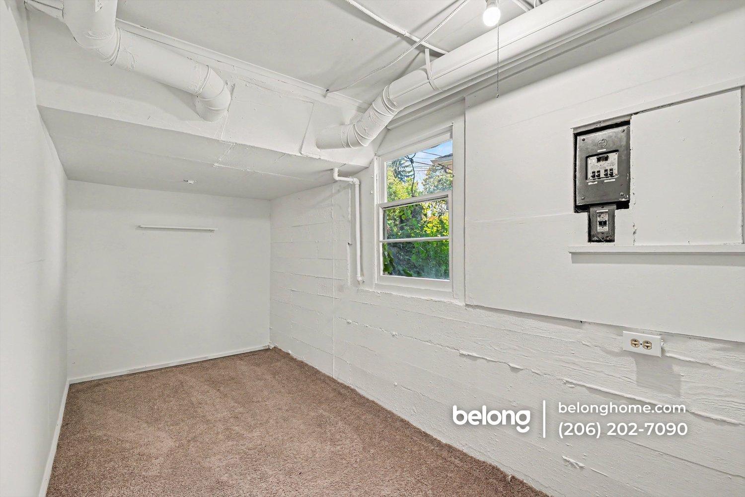 Building Photo - 3820 14th Ave S