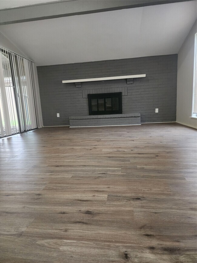 Building Photo - 3822 Broken Elm Dr