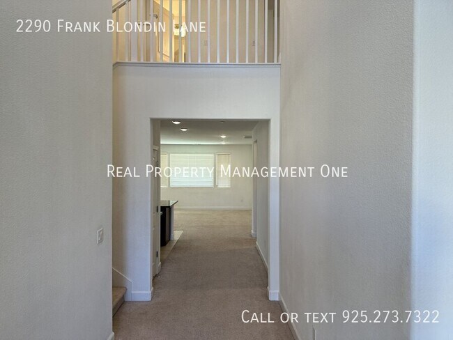Building Photo - 2290 Frank Blondin Ln