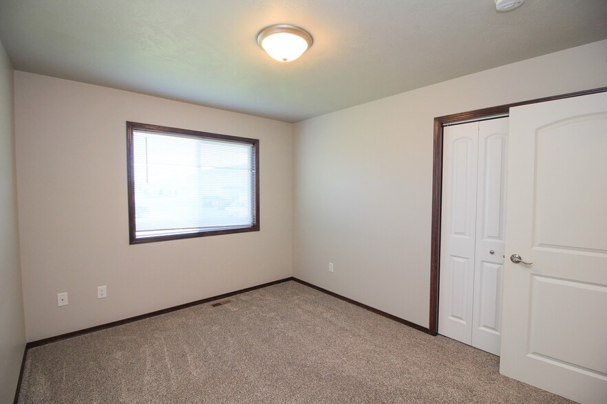 Building Photo - 110 Tanner Ct