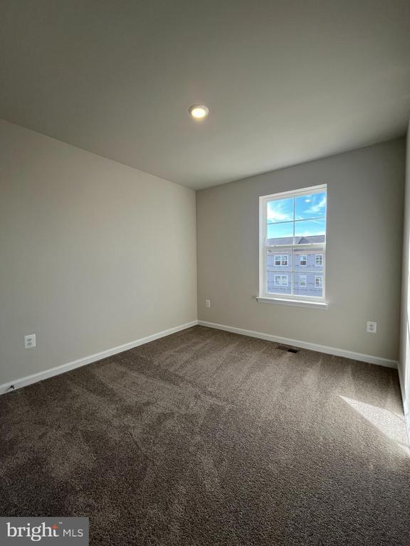 Building Photo - 121 Canning Rd