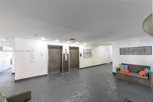 Building Photo - 650 NE 64th St