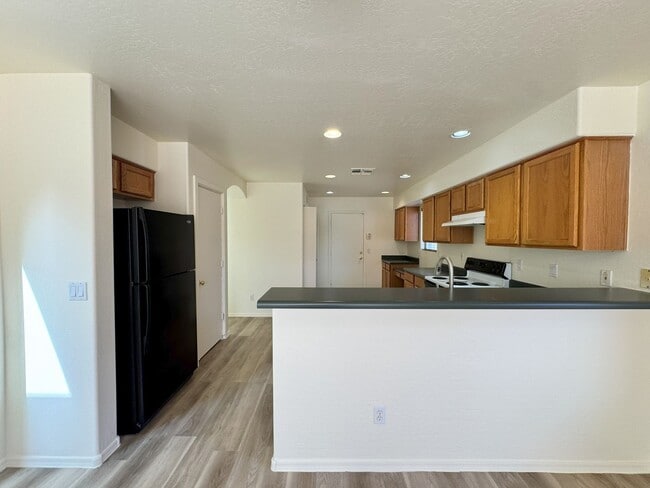 Building Photo - ASHLEY HEIGHTS 3 BEDROOM WITH HUGE BACKYARD