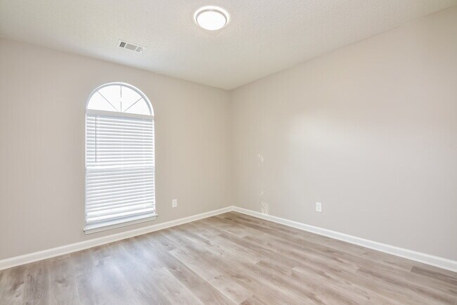 Building Photo - 3509 Mosswood Ln