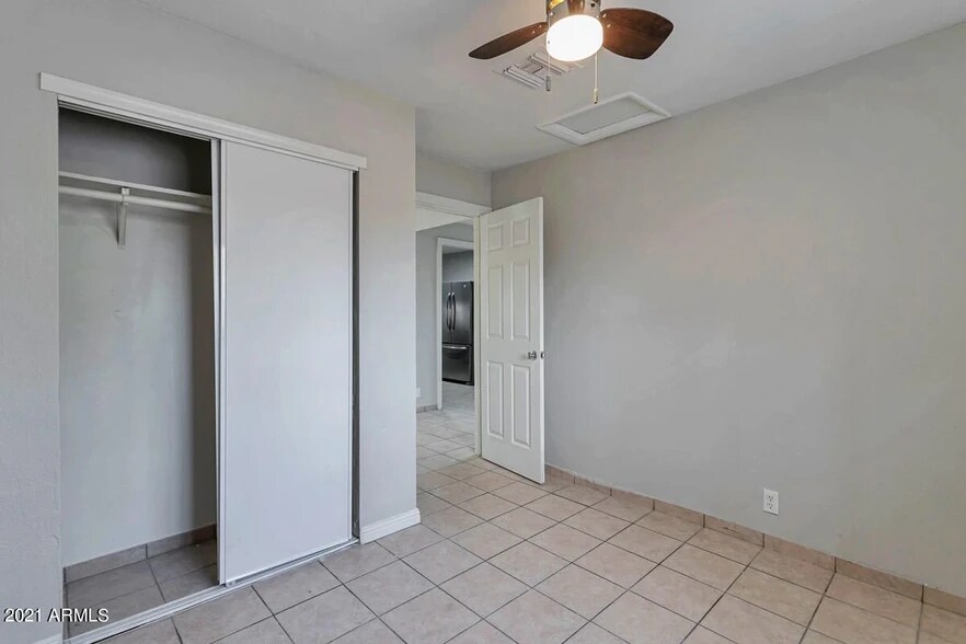 Building Photo - 5206 W Ocotillo Rd