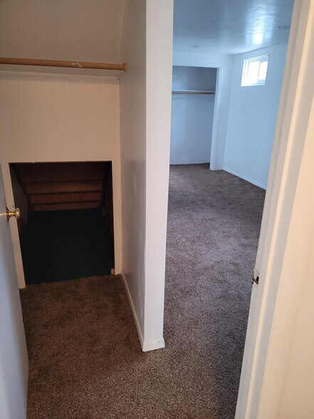 Building Photo - 548 N 500 W