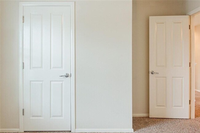 Building Photo - 965 Sweet Gum Dr