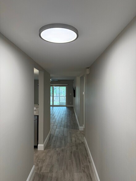 Building Photo - 3451 County Barn Rd