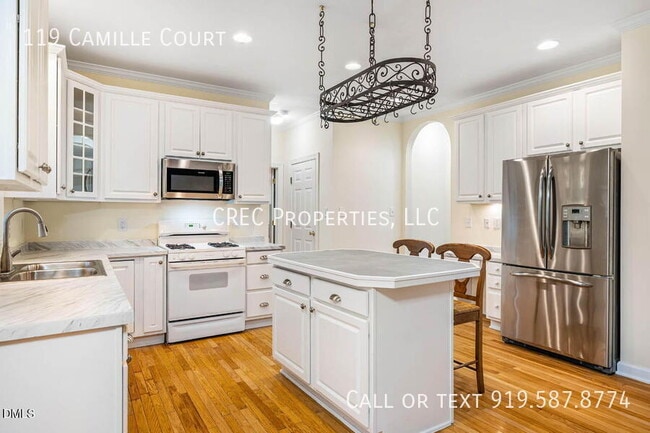 Building Photo - 119 Camille Ct