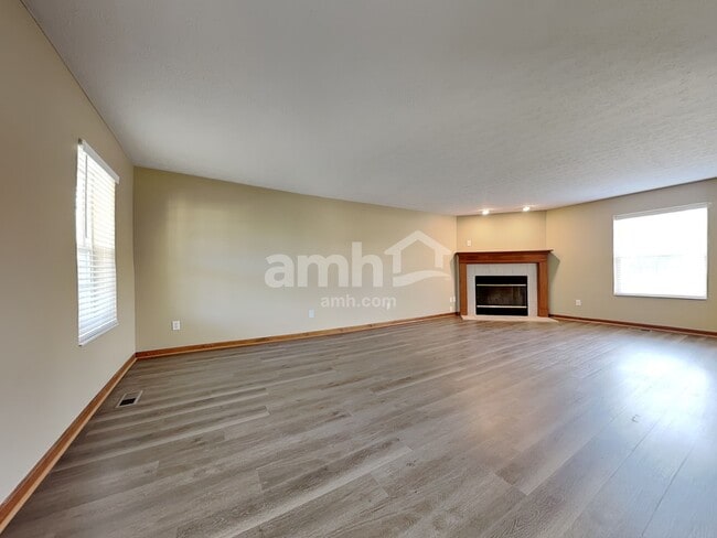 Building Photo - 3075 Foxhound Dr