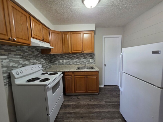 Primary Photo - Brookside Apartments
