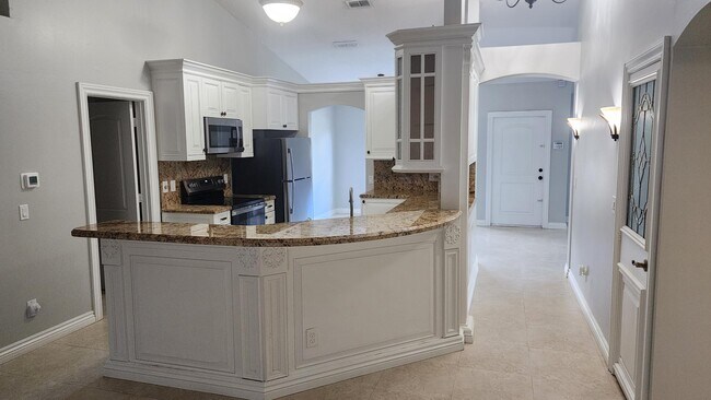 Building Photo - 4672 SW Carib St