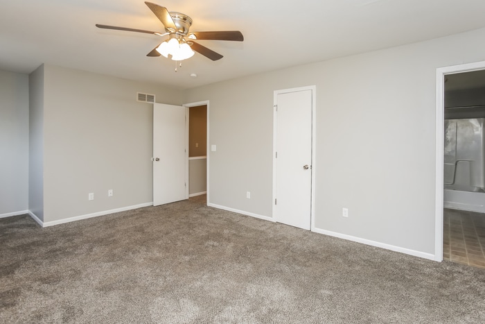 Building Photo - 8123 E 100th Terrace Ct