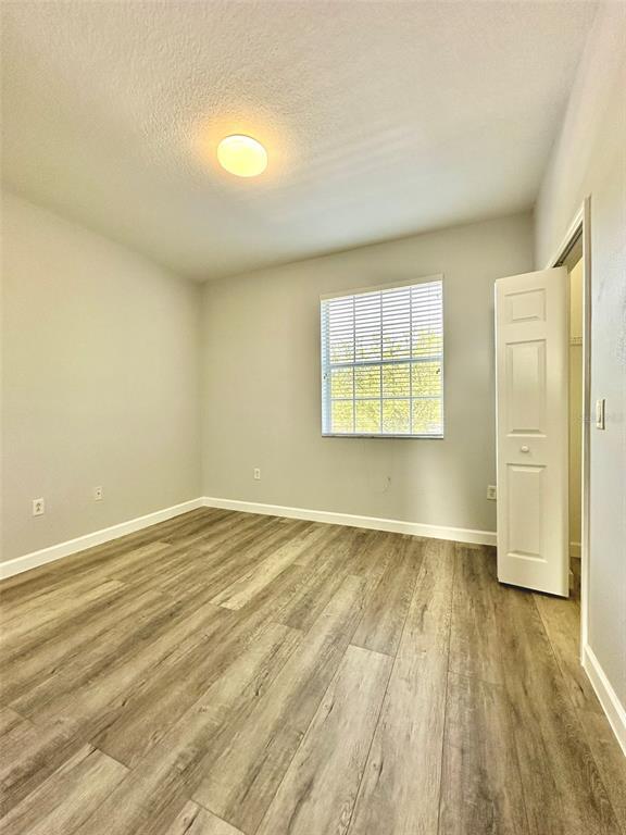 Building Photo - 918 Chelsea Dr