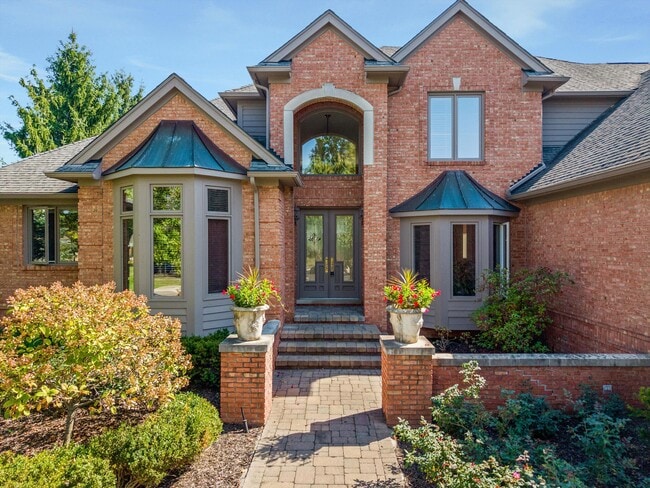 Building Photo - 7040 Royal Villa Ct