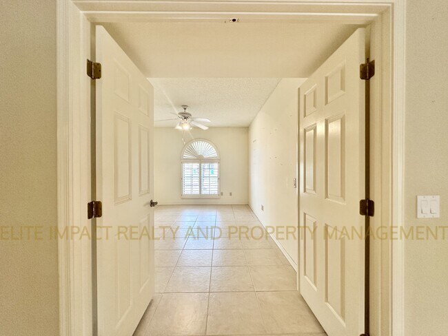 Building Photo - 64427 E Rolling Rock Ct