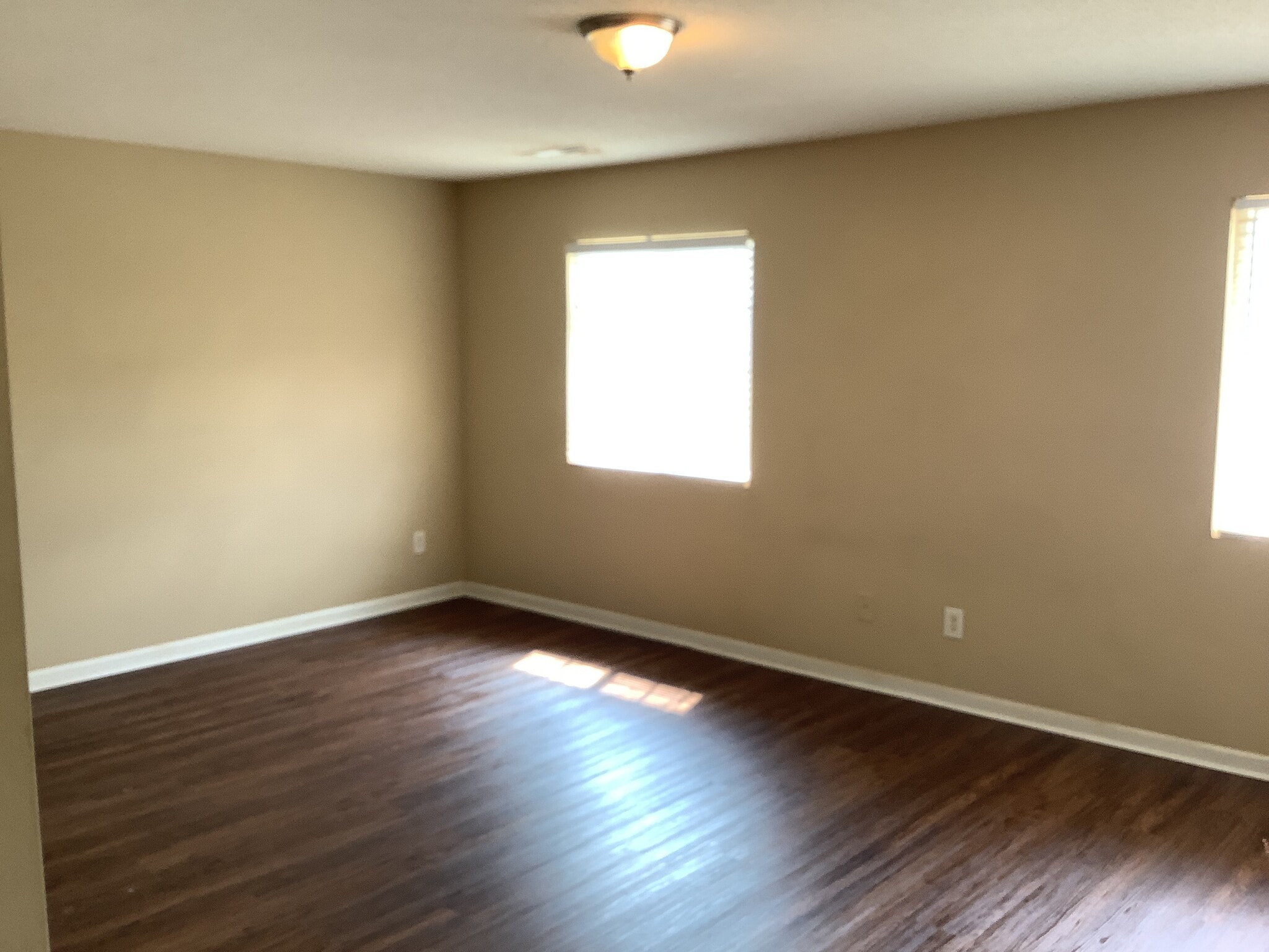 Building Photo - 5710 Waterpoint Dr