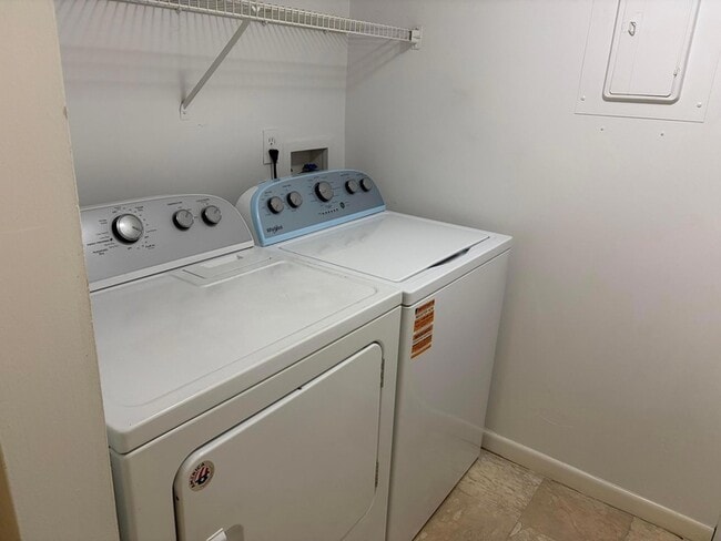 Building Photo - 4835 Sable Pine Cir